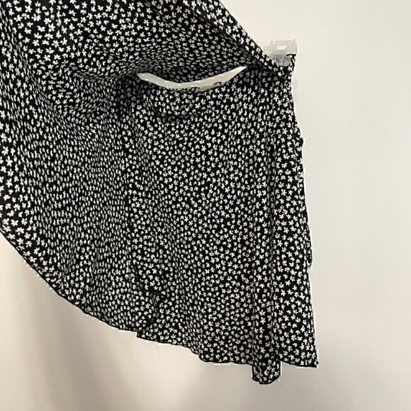 SKY AND SPARROW TILLYS Black White Ditsy Floral High Waisted Mini Wrap Skirt XL - Picture 7 of 12